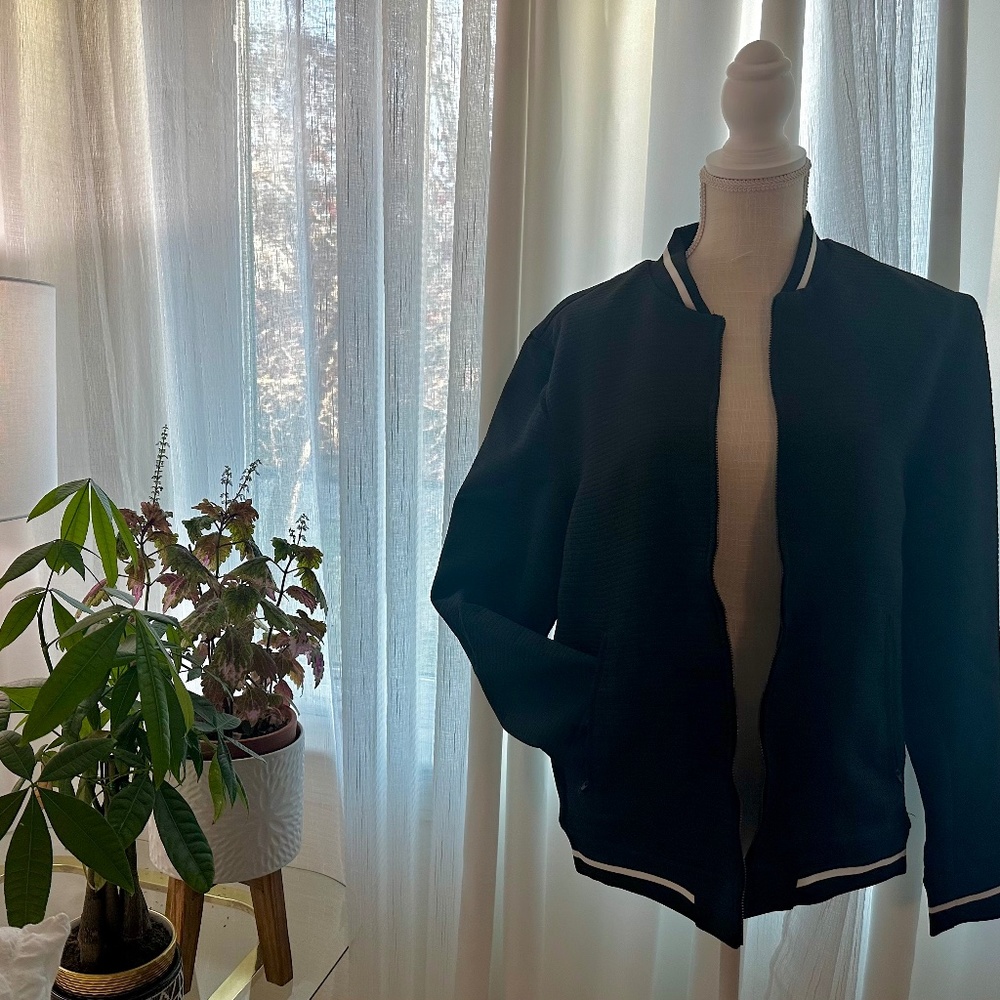 New Truth Bomber jacket, Black. size S